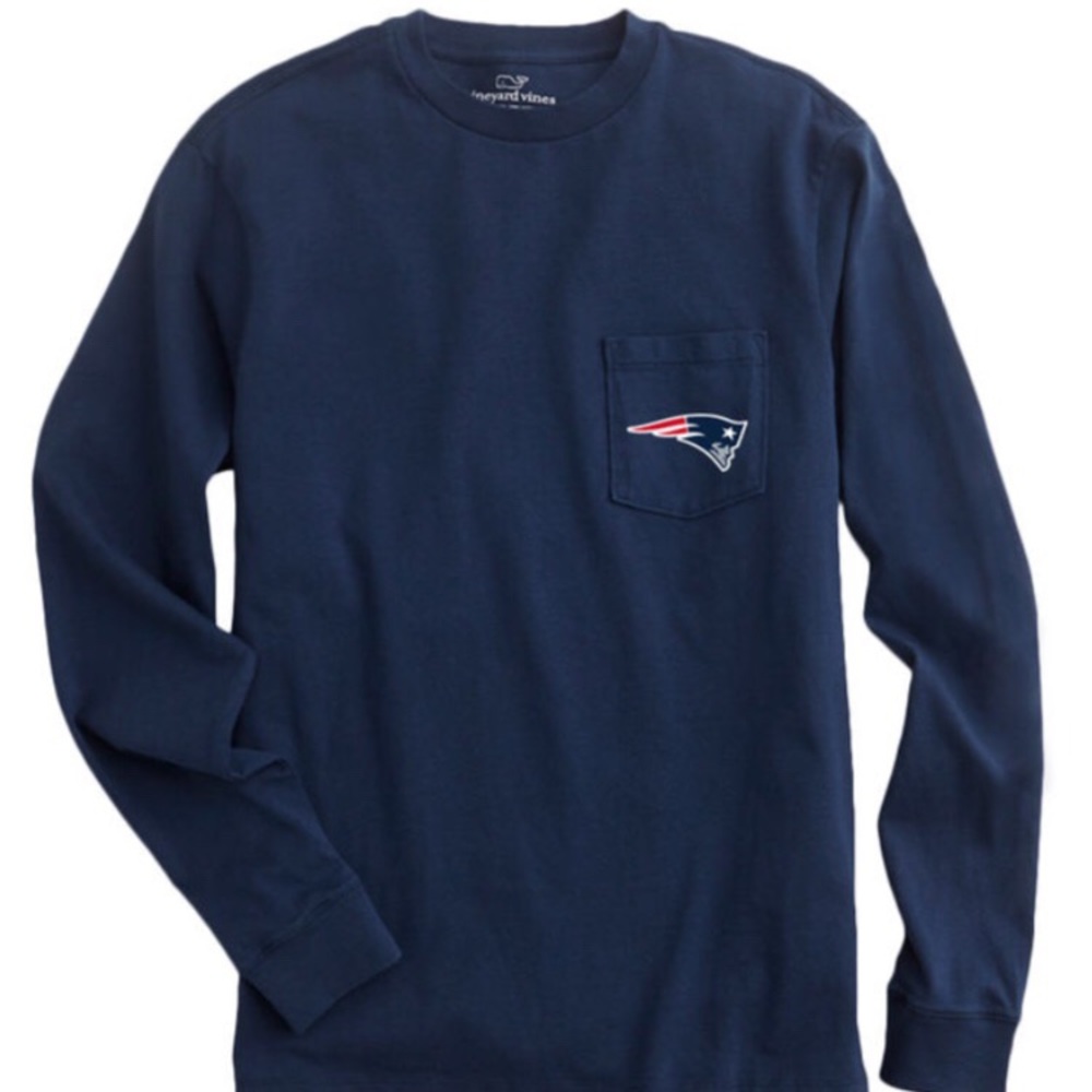 NWT Vineyard Vines New England Patriots T-shirt